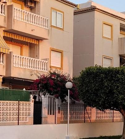 Apartamento Bajo Con Terraza Y Piscina Torrevieja Extérieur photo