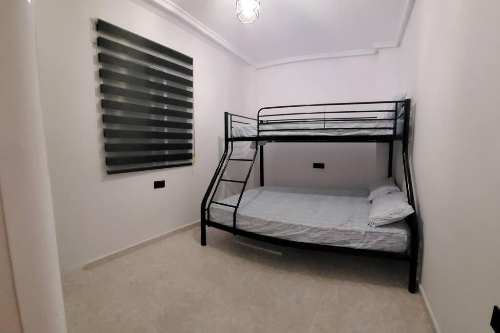 Apartamento Bajo Con Terraza Y Piscina Torrevieja Extérieur photo