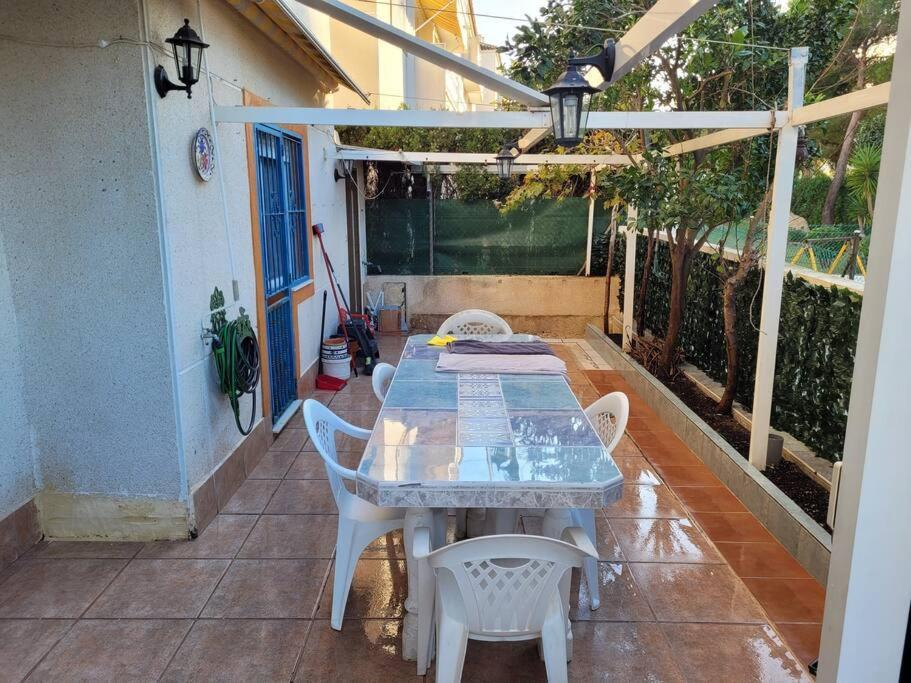 Apartamento Bajo Con Terraza Y Piscina Torrevieja Extérieur photo