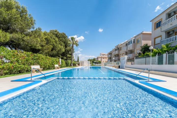 Appartement Apartamento Bajo Con Terraza Y Piscina à Torrevieja Extérieur photo